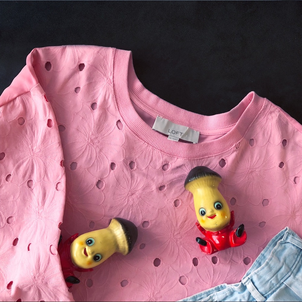 💕 Pink Eyelet Boxy Tee